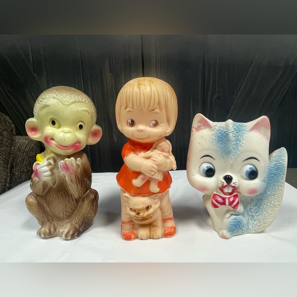 Lot of 3 Vintage Rubber Squeak Toys, Monkey, Gurl with Kitten and Beaver